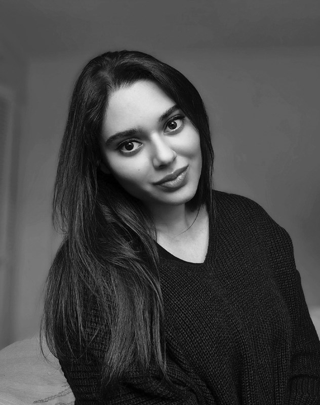 Kiera Azar | Albatrosmedia.cz