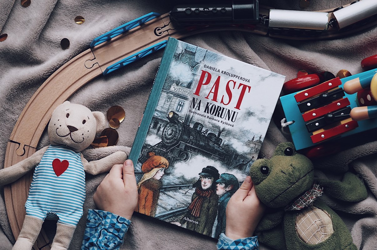 Past na korunu – pátrání za první republiky