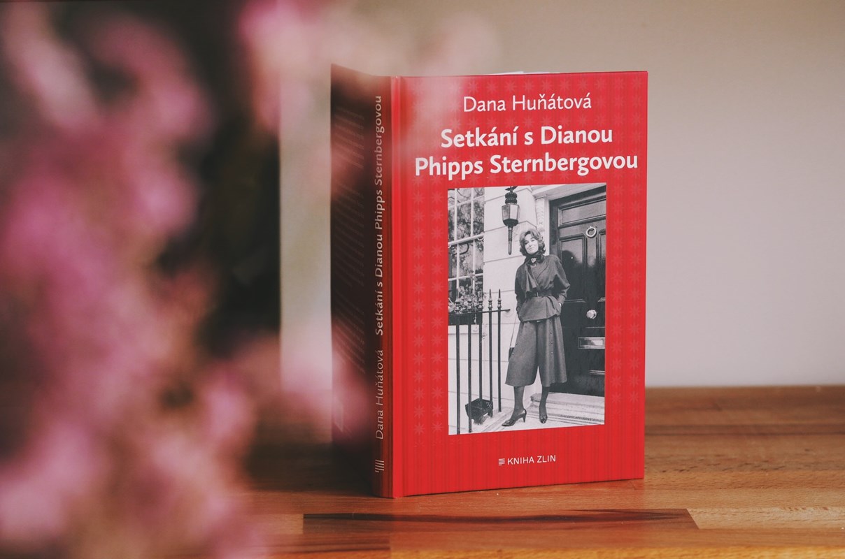 Rozhovor s Danou Huňátovou, které právě vychází nová kniha – „Setkání s Dianou Phipps Sternbergovou“