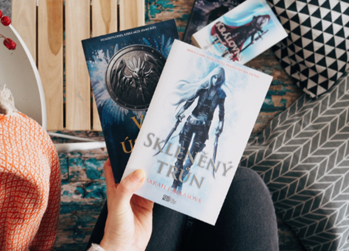 Sarah J. Maasová a její bichle