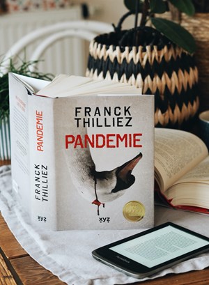 SOUTĚŽ o nový #topthriller Pandemie