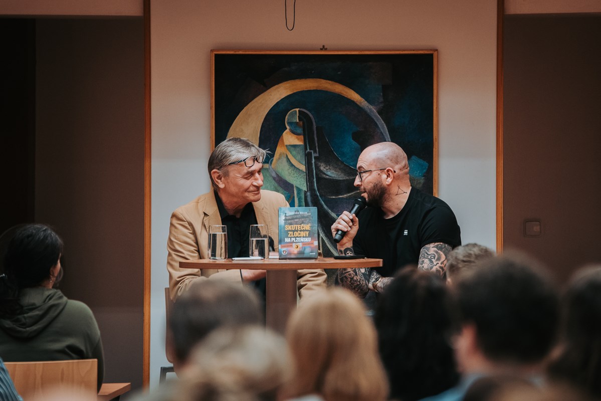 Z archivů plzeňské kriminálky přímo ke čtenářům. Pokřtili jsme Skutečné zločiny na Plzeňsku 3.