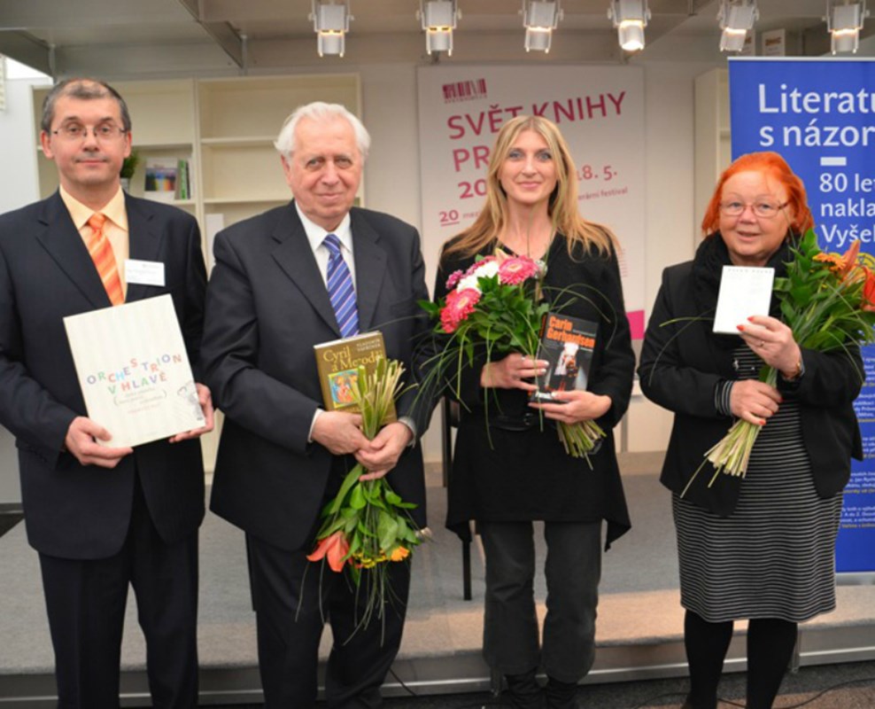 V roce 2014 udělilo nakladatelství výroční ceny za rok 2013