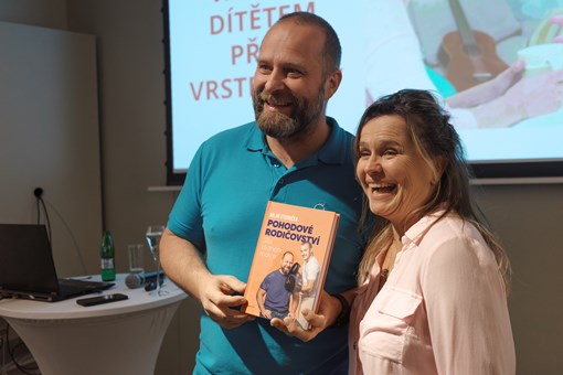 Když se o rodičovství mluví naplno. Křest knihy Pohodové rodičovství.