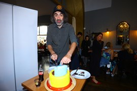 Jakub byl první u dortu 5R1A1506-287.jpg