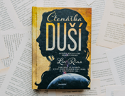 Čtenářka duší – temná planeta, nebezpečný voják a dívka, která vidí víc, než by chtěla 