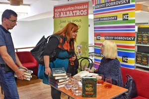 IMG-54cb0516bdbde9acc880ea234143b067-V-01.jpeg