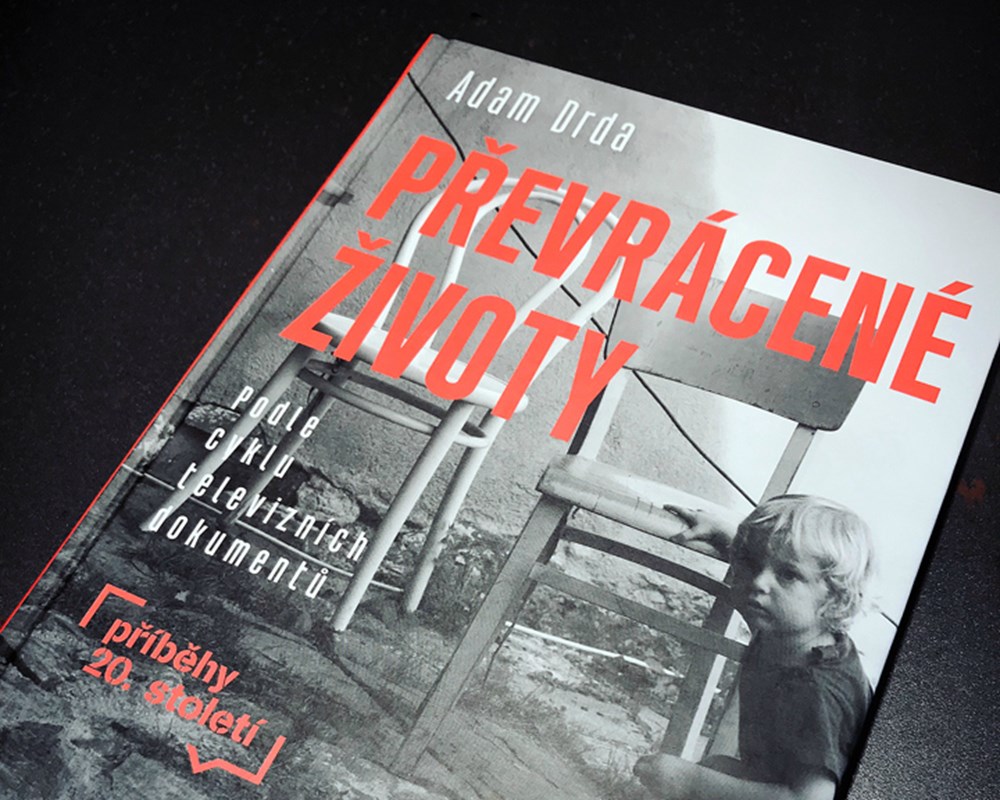 Převrácené životy