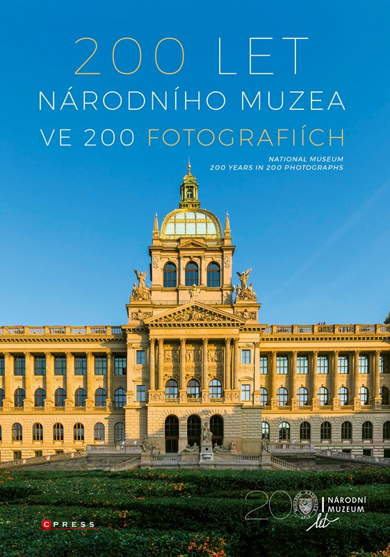 200 LET NÁRODNÍHO MUZEA VE 200 FOTOGRAFIÍCH