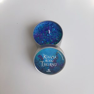 Kouzla rodu Thornů – vonná svíčka prastará knihovna